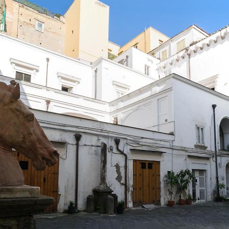 Suite & Luxury Rooms Palazzo Diomede Carafa نابولي المظهر الخارجي الصورة