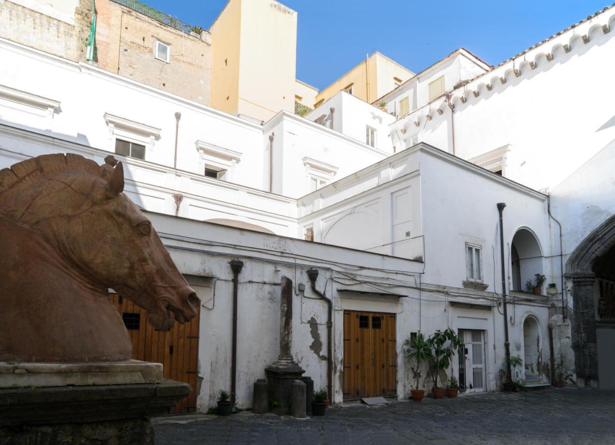 Suite & Luxury Rooms Palazzo Diomede Carafa نابولي المظهر الخارجي الصورة