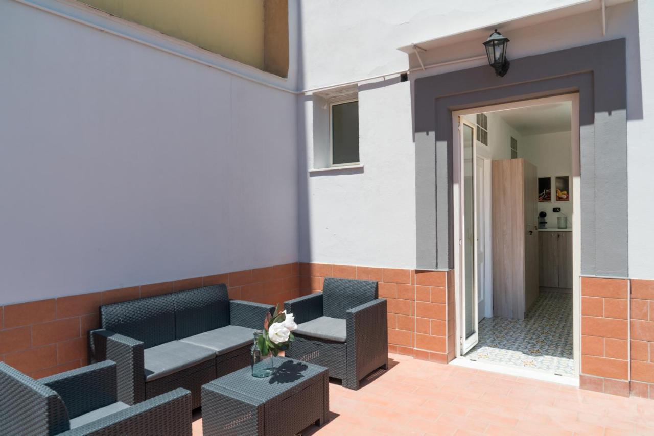 Suite & Luxury Rooms Palazzo Diomede Carafa نابولي المظهر الخارجي الصورة