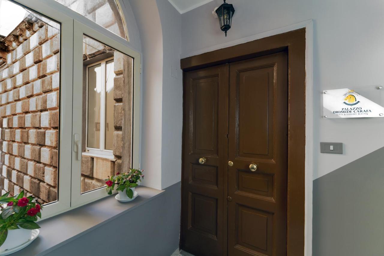 Suite & Luxury Rooms Palazzo Diomede Carafa نابولي المظهر الخارجي الصورة