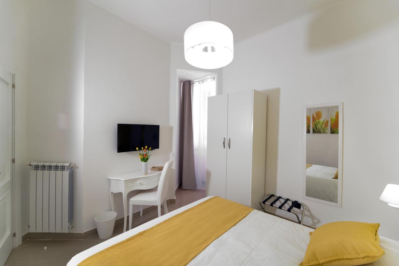 Suite & Luxury Rooms Palazzo Diomede Carafa نابولي المظهر الخارجي الصورة