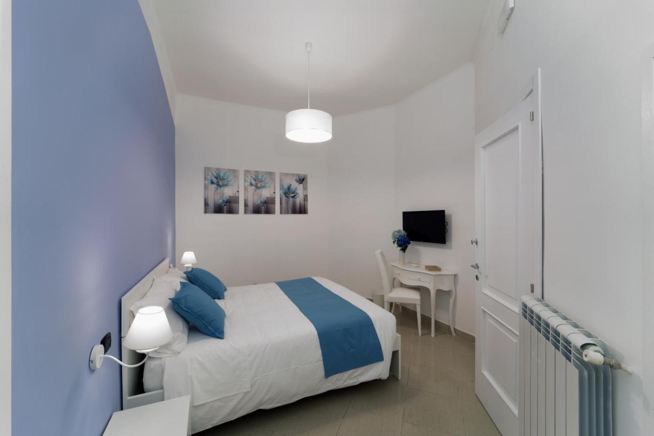 Suite & Luxury Rooms Palazzo Diomede Carafa نابولي المظهر الخارجي الصورة