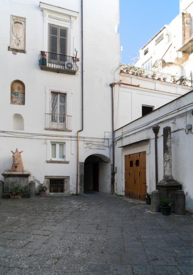 Suite & Luxury Rooms Palazzo Diomede Carafa نابولي المظهر الخارجي الصورة