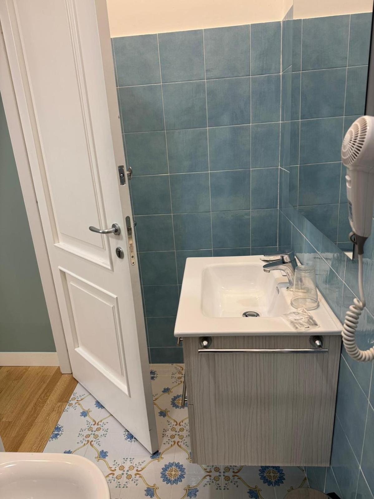 Suite & Luxury Rooms Palazzo Diomede Carafa نابولي المظهر الخارجي الصورة